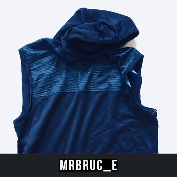 And 1 Basketball ๐ Hoodie Navy (M) - Picture 1 of 8